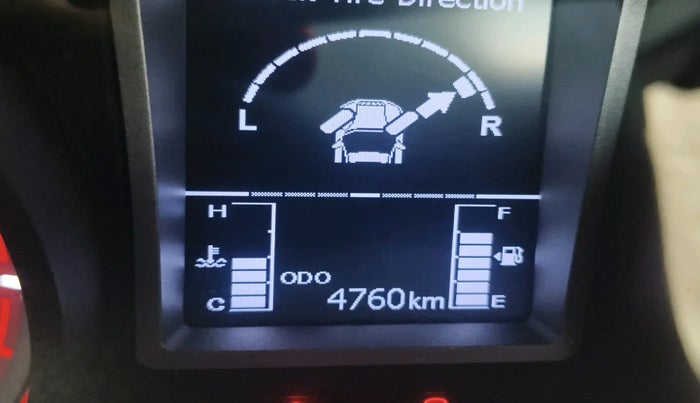 2023 Mahindra XUV300 W8 1.2 PETROL, Petrol, Manual, 4,760 km, interior