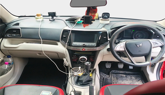 2023 Mahindra XUV300 W8 1.2 PETROL, Petrol, Manual, 4,760 km, interior