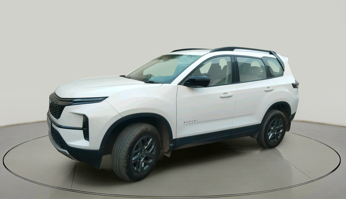 2025 Tata Safari PURE PLUS, Diesel, Manual, 13,998 km, exterior