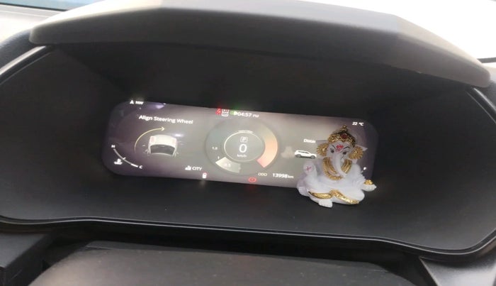 2025 Tata Safari PURE PLUS, Diesel, Manual, 13,998 km, interior