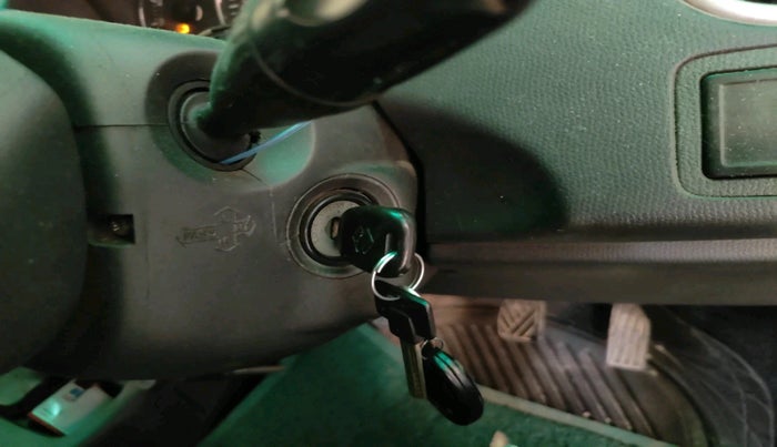 2011 Maruti Swift VXI, Petrol, Manual, 83,993 km, interior