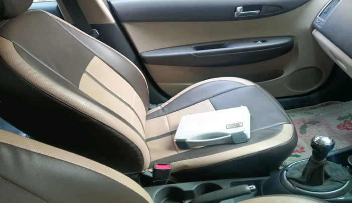 2013 Hyundai i20 SPORTZ 1.2, Petrol, Manual, 71,076 km, interior