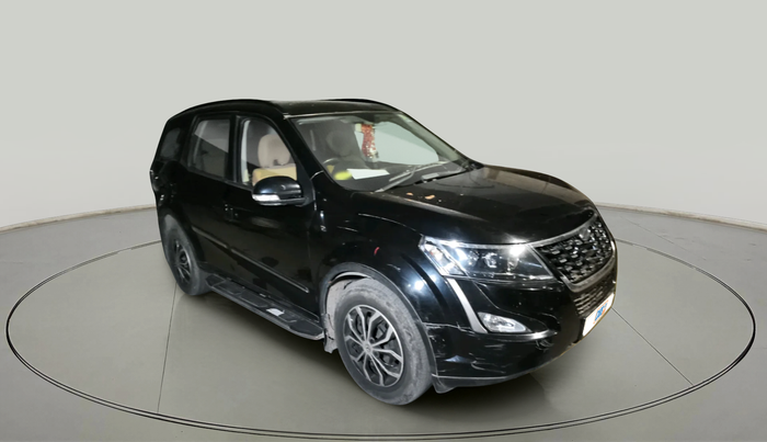 2019 Mahindra XUV500 W7, Diesel, Manual, 48,280 km, exterior