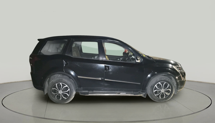 2019 Mahindra XUV500 W7, Diesel, Manual, 48,280 km, exterior