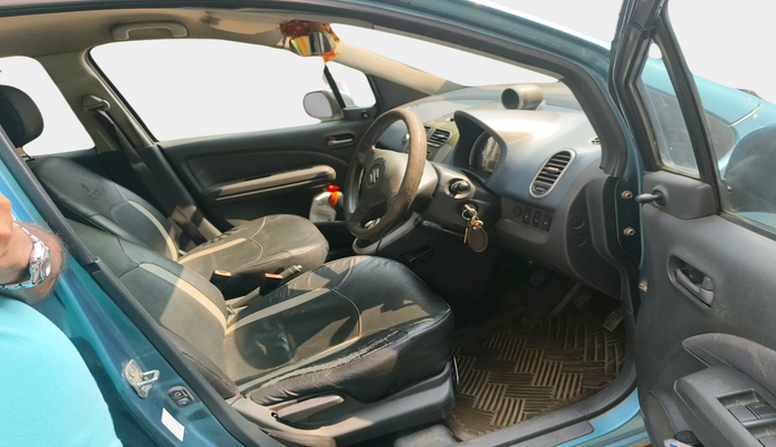 2010 Maruti Ritz VXI GENUS, Petrol, Manual, 1,05,460 km, interior