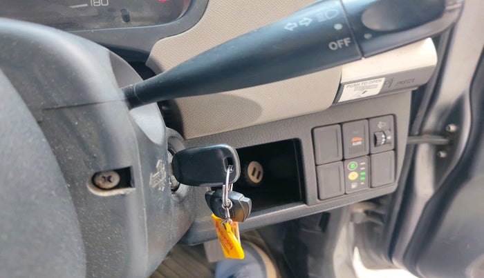 2013 Maruti Wagon R 1.0 LXI CNG, Petrol, Manual, 91,197 km, interior