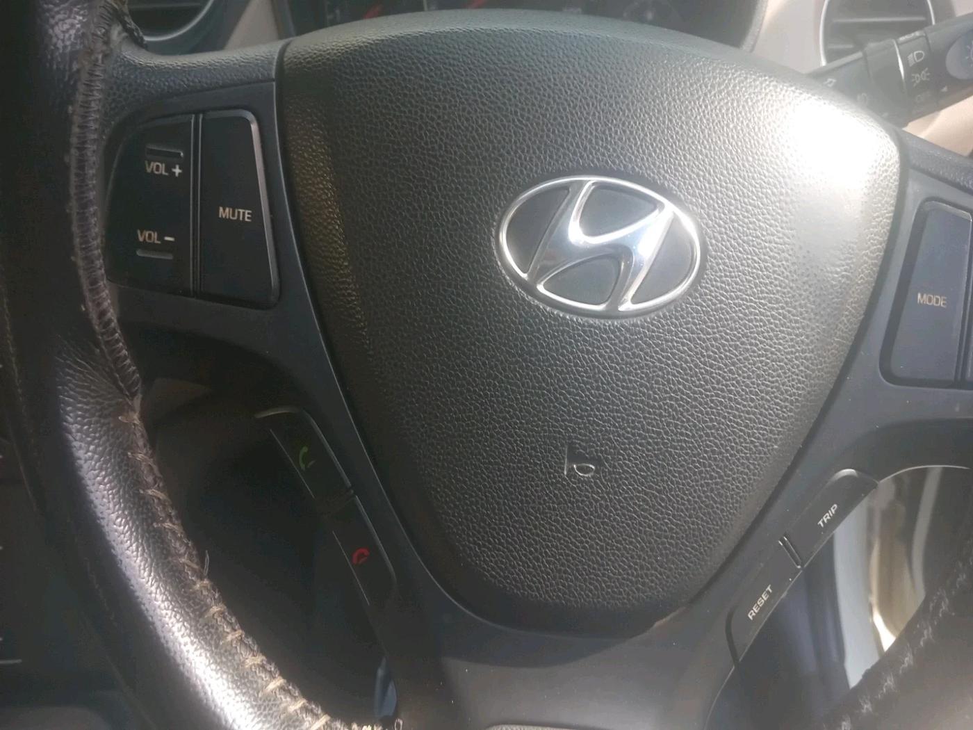2015 Hyundai Xcent S 1.2, Petrol, Manual, 43,431 km, interior