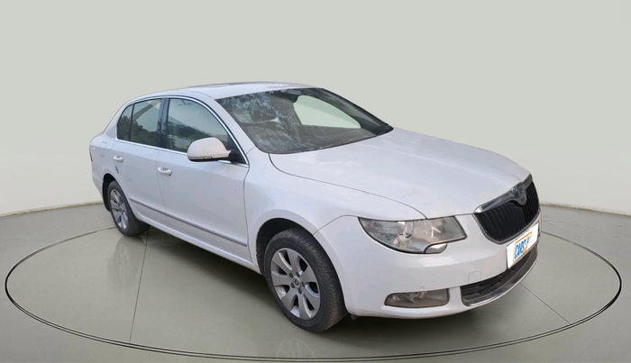 2013 Skoda Superb ELEGANCE 1.8 TSI MT, Petrol, Manual, 87,385 km, exterior