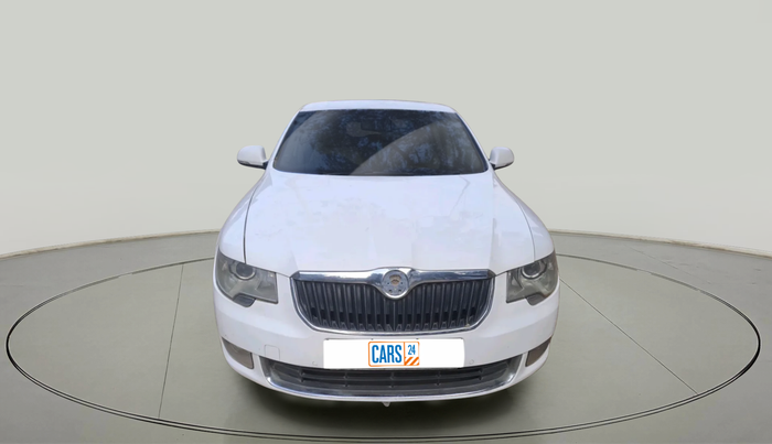 2013 Skoda Superb ELEGANCE 1.8 TSI MT, Petrol, Manual, 87,385 km, exterior