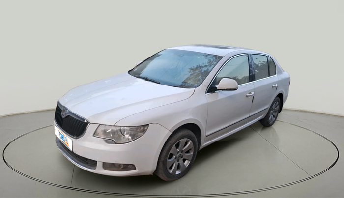 2013 Skoda Superb ELEGANCE 1.8 TSI MT, Petrol, Manual, 87,385 km, exterior