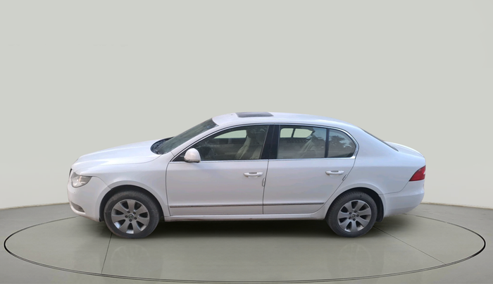 2013 Skoda Superb ELEGANCE 1.8 TSI MT, Petrol, Manual, 87,385 km, exterior