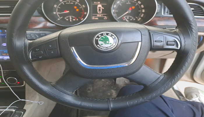 2013 Skoda Superb ELEGANCE 1.8 TSI MT, Petrol, Manual, 87,385 km, interior