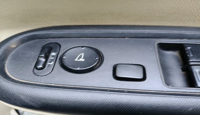 2016 Honda Amaze 1.2L I-VTEC S, Petrol, Manual, 74,933 km, interior