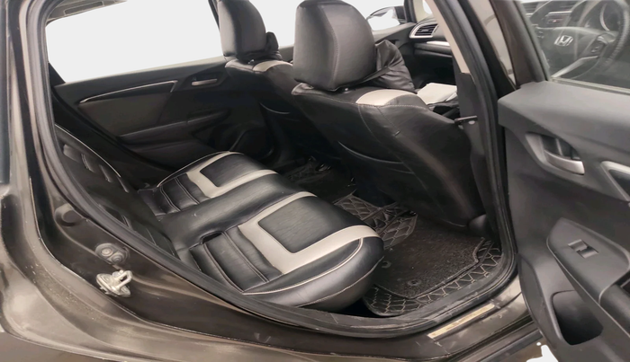 2017 Honda WR-V 1.5L I-DTEC VX MT, Diesel, Manual, 1,35,974 km, interior