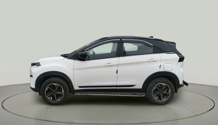 2023 Tata NEXON FEARLESS SUNROOF DUAL TONE 1.2 PETROL, Petrol, Manual, 30,278 km, exterior