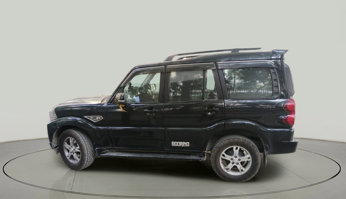 2018 Mahindra Scorpio S7, Diesel, Manual, 78,164 km, exterior