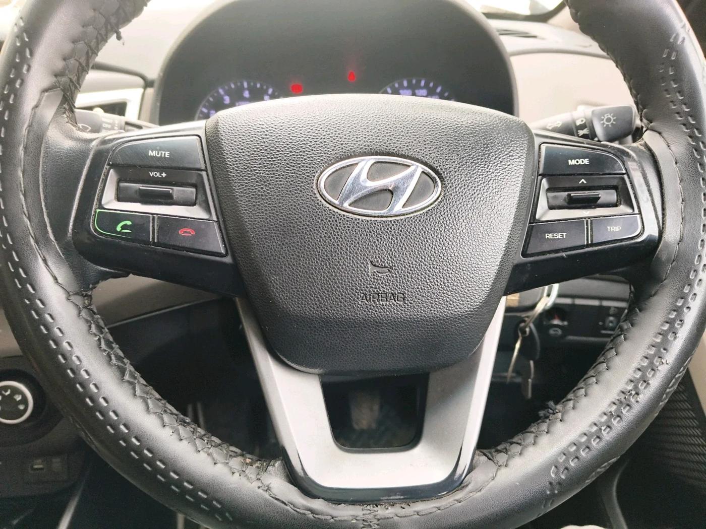 2016 Hyundai Creta E PLUS 1.6 PETROL, CNG, Manual, 65,224 km, interior