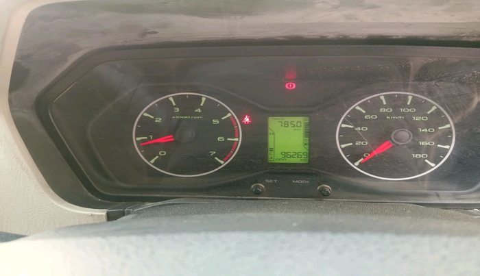 2018 Mahindra Scorpio S5, Diesel, Manual, 96,269 km, interior