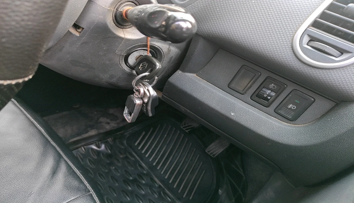 2012 Maruti Ritz VXI, Petrol, Manual, 1,06,868 km, interior