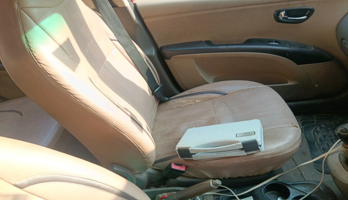 2011 Hyundai i10 MAGNA 1.2, Petrol, Manual, 79,217 km, interior