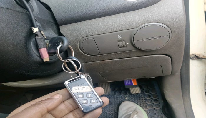 2014 Hyundai i10 MAGNA 1.1, Petrol, Manual, 30,004 km, interior