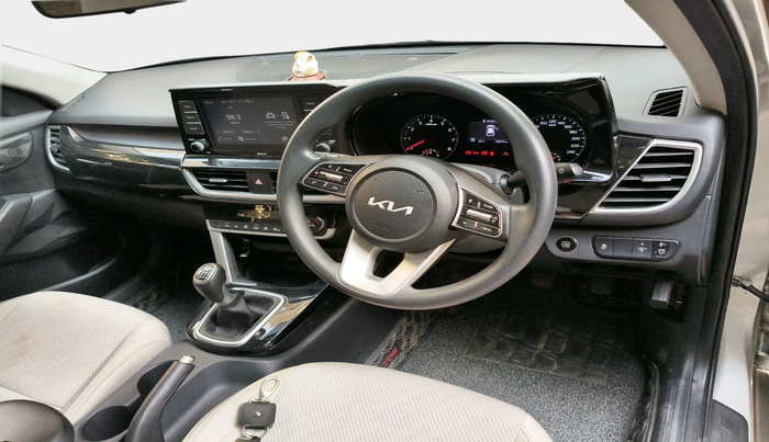 2022 KIA SELTOS HTK PLUS 1.5, Petrol, Manual, 18,870 km, interior