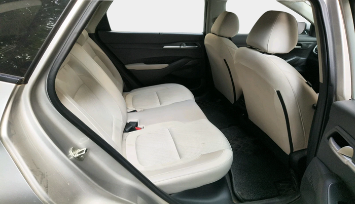 2022 KIA SELTOS HTK PLUS 1.5, Petrol, Manual, 18,870 km, interior