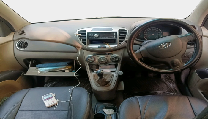 2011 Hyundai i10 MAGNA 1.2, CNG, Manual, 1,66,414 km, interior