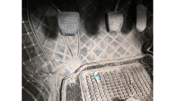 2016 Toyota Innova Crysta 2.4 GX 7 STR, Diesel, Manual, 1,23,065 km, interior