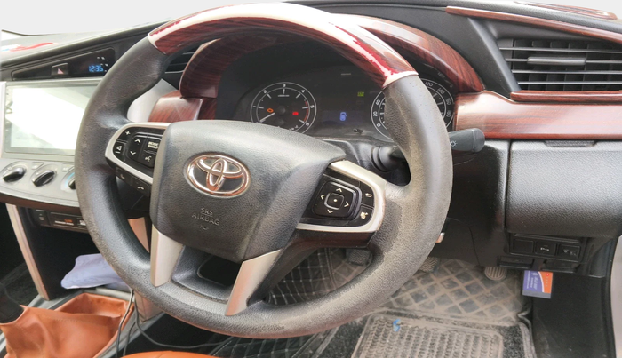 2016 Toyota Innova Crysta 2.4 GX 7 STR, Diesel, Manual, 1,23,065 km, interior