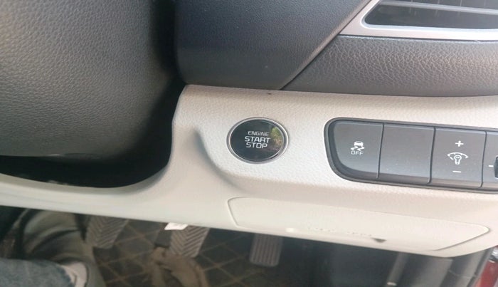 2021 KIA SELTOS HTX 1.5 PETROL, Petrol, Manual, 35,084 km, interior