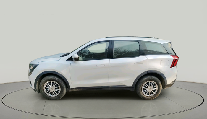 2022 Mahindra XUV700 AX 3 P AT 5 STR, Petrol, Automatic, 15,129 km, exterior