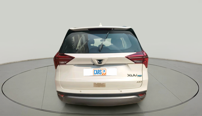 2022 Mahindra XUV700 AX 3 P AT 5 STR, Petrol, Automatic, 15,129 km, exterior