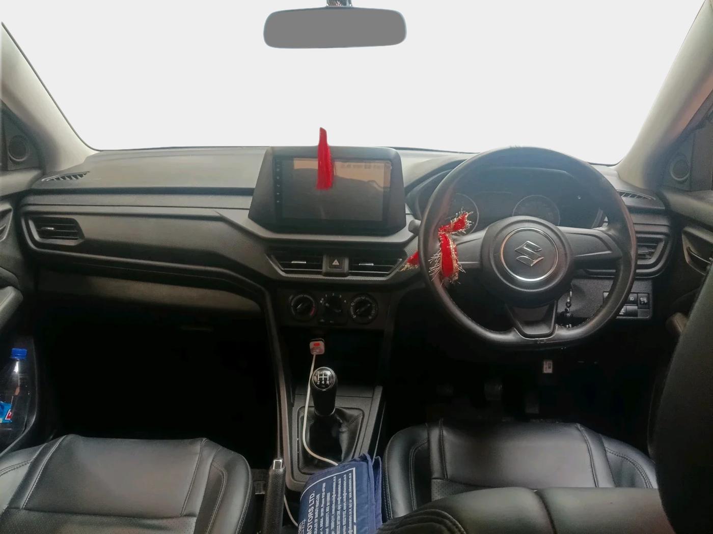 2024 Maruti BREZZA LXI S- CNG, Petrol, Manual, 31,357 km, interior