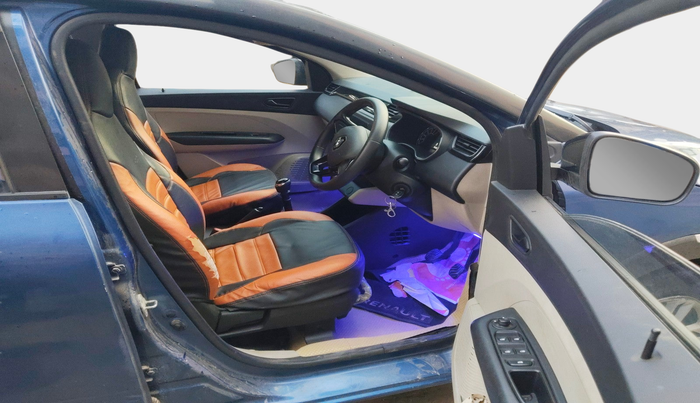 2019 Renault TRIBER RXT, Petrol, Manual, 80,926 km, interior