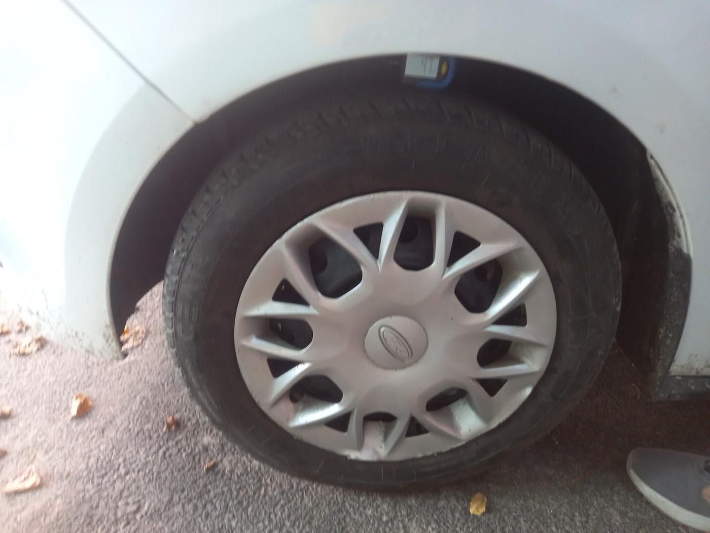 2016 Ford Figo Aspire AMBIENTE 1.5 DIESEL, Diesel, Manual, 1,49,646 km, tyre