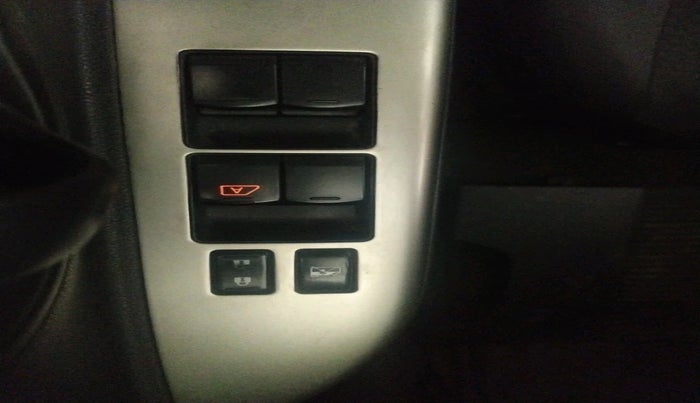 2017 Nissan Micra Active XV SAFETY PACK, Petrol, Manual, 77,211 km, interior