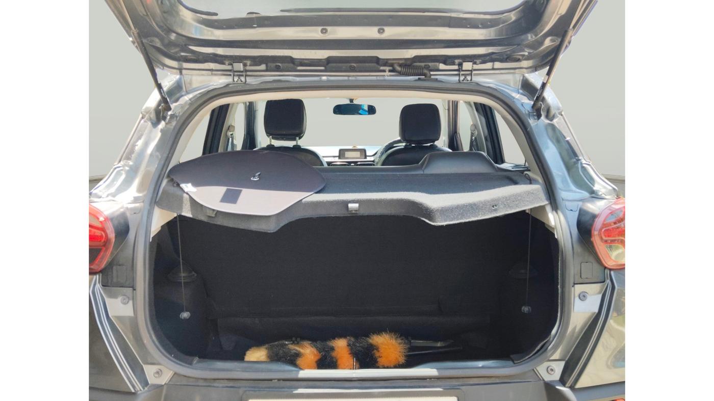 2024 Tata PUNCH PURE MT, Petrol, Manual, 10,655 km, exterior