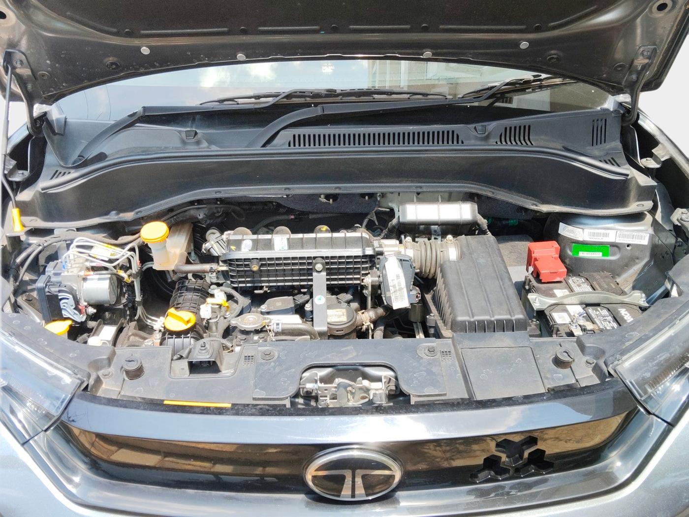 2024 Tata PUNCH PURE MT, Petrol, Manual, 10,655 km, exterior