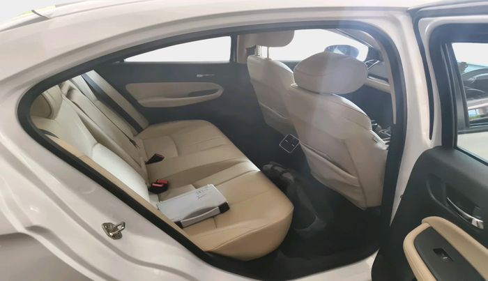 2023 Honda City 1.5L I-VTEC ZX, Petrol, Manual, 16,770 km, interior