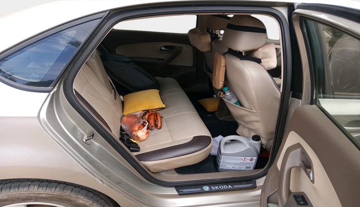 2016 Skoda Rapid 1.5 TDI CR AMBITION PLUS AT, Diesel, Automatic, 1,21,025 km, interior