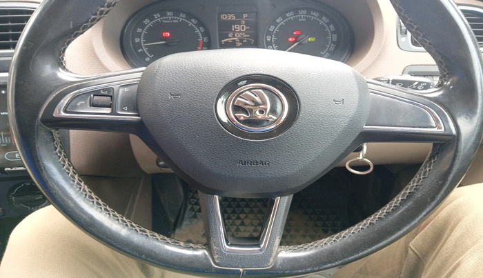 2016 Skoda Rapid 1.5 TDI CR AMBITION PLUS AT, Diesel, Automatic, 1,21,025 km, interior