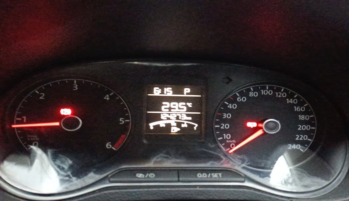 2016 Volkswagen Vento COMFORTLINE 1.5 AT, Diesel, Automatic, 1,24,350 km, interior