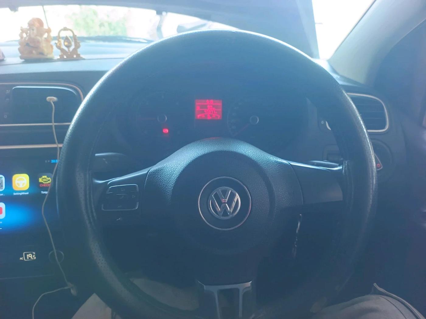 2013 Volkswagen Polo HIGHLINE1.2L, Petrol, Manual, 47,371 km, interior