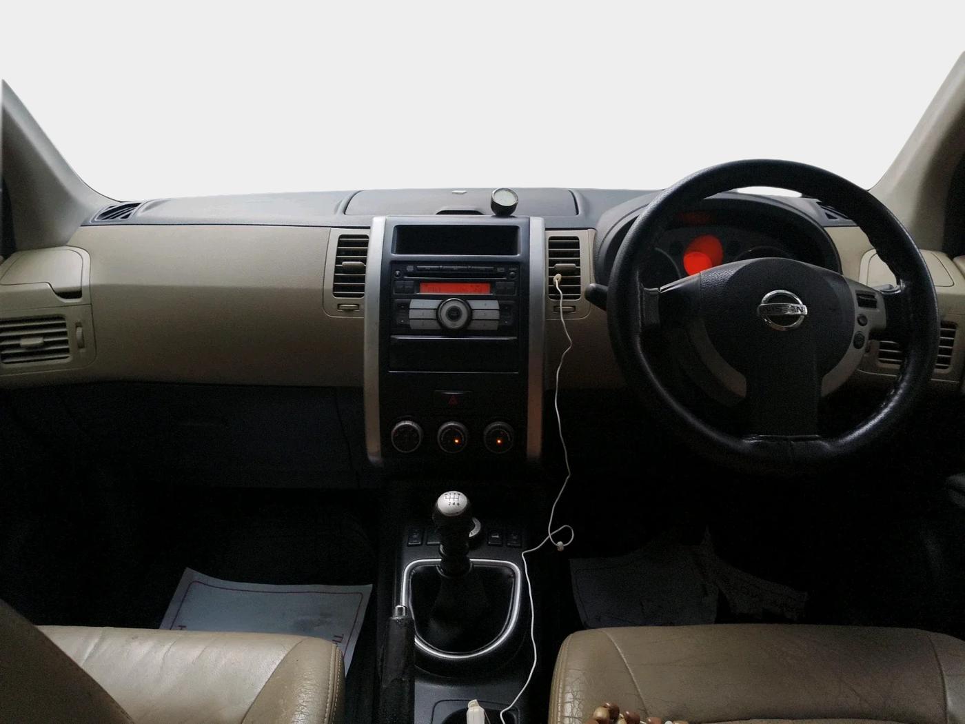 2010 Nissan X Trail T31, Diesel, Automatic, 1,29,156 km, interior