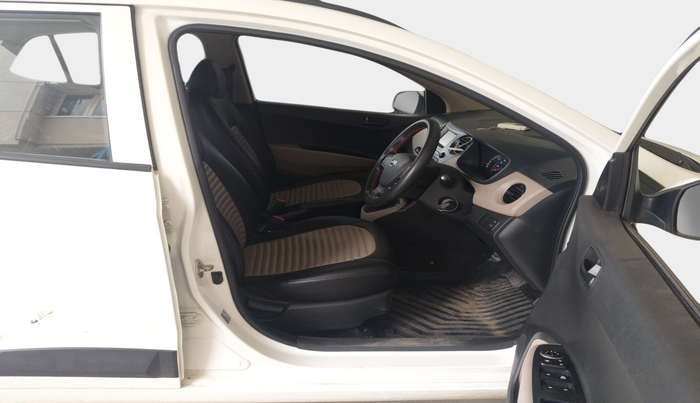 2019 Hyundai Grand i10 MAGNA AT 1.2 KAPPA VTVT, Petrol, Automatic, 45,537 km, interior