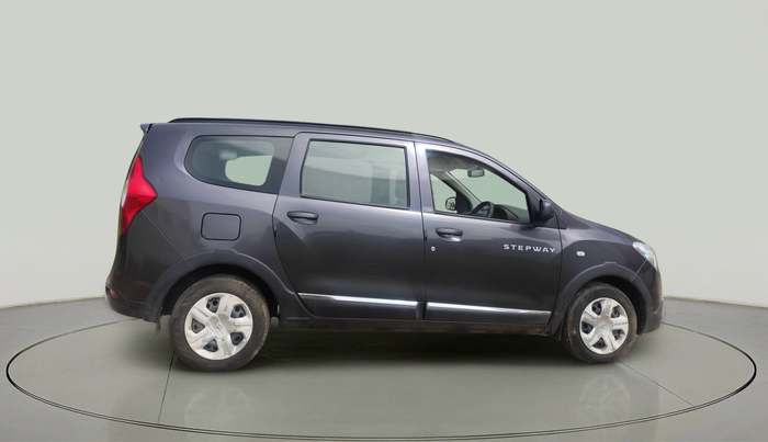2017 Renault Lodgy 110 PS RXL STEPWAY 8 STR, Diesel, Manual, 32,000 km, exterior