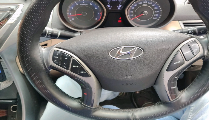2013 Hyundai New Elantra 1.8 SX MT VTVT, Petrol, Manual, 1,88,348 km, interior