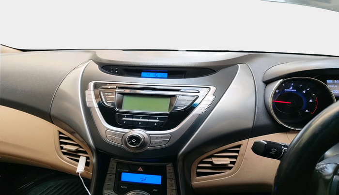 2013 Hyundai New Elantra 1.6 SX AT DIESEL, Diesel, Automatic, 1,63,392 km, interior