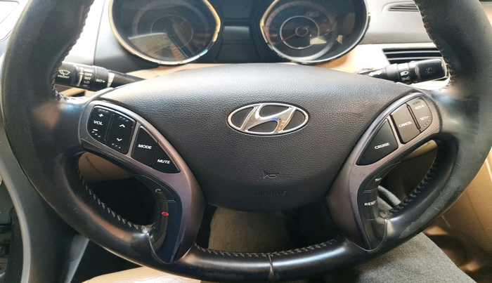 2013 Hyundai New Elantra 1.6 SX AT DIESEL, Diesel, Automatic, 1,63,392 km, interior